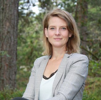 Sara Hjalmarsdotter Gund, jurist